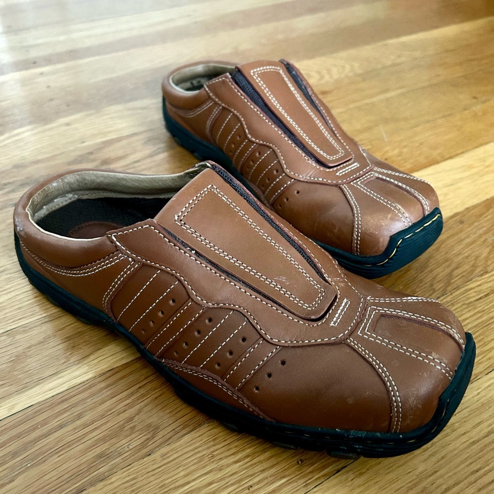 Dr. Martens Unisex Brown Leather Slip on Shoes